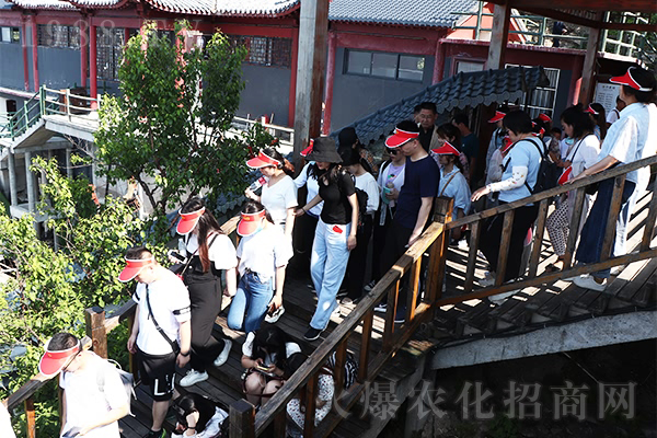 登老君山,學(xué)國(guó)學(xué)文化!